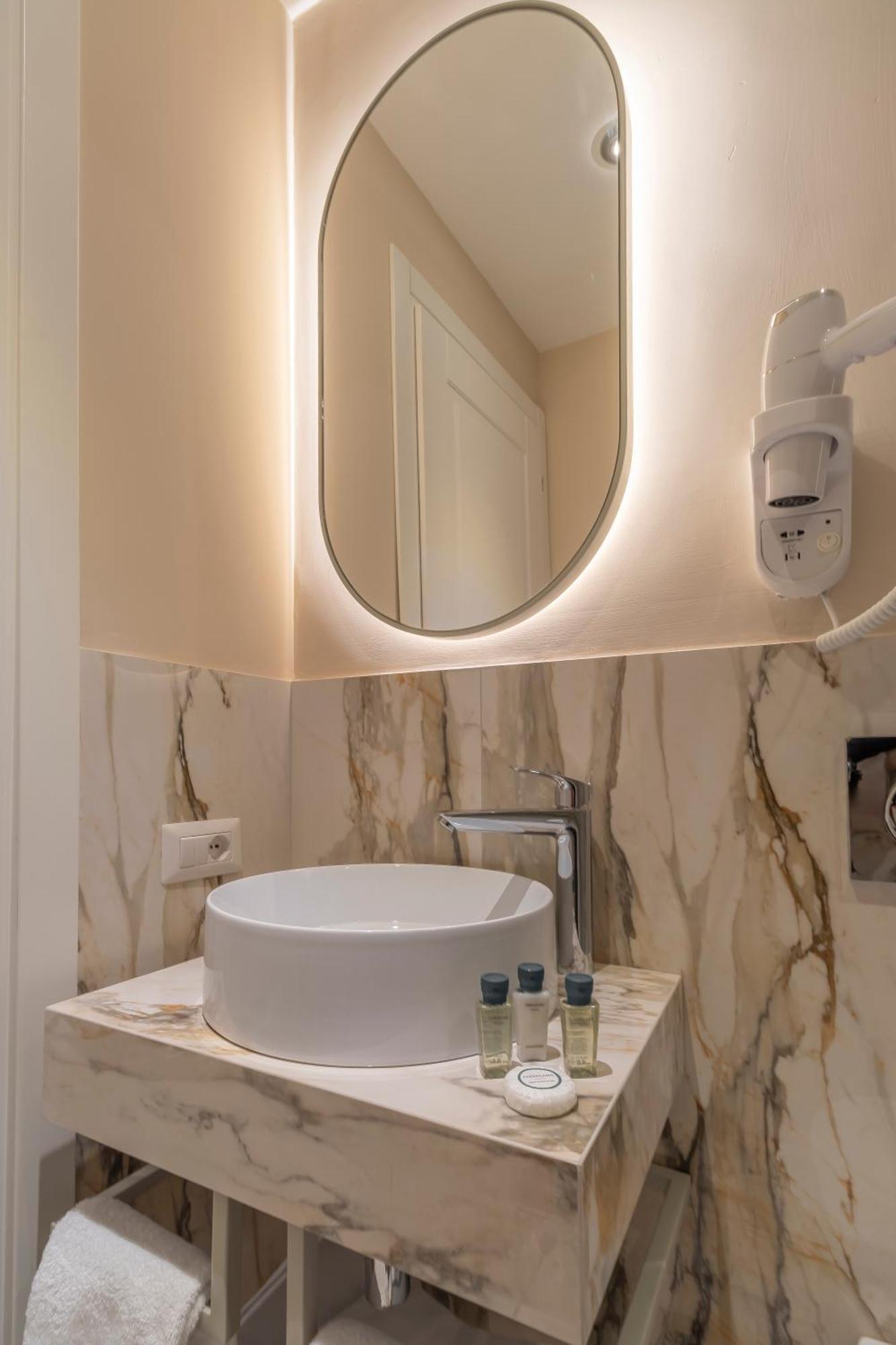 Trevi Imperial Suite 3 Rzym Zewnętrze zdjęcie